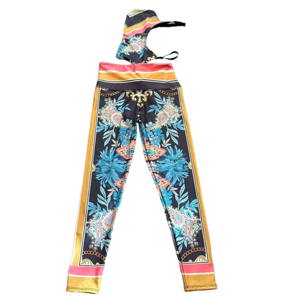 NWOT Free People Movement Onzie Paisley Legging and Top 2 Piece Set Size Medium - Picture 4 of 5